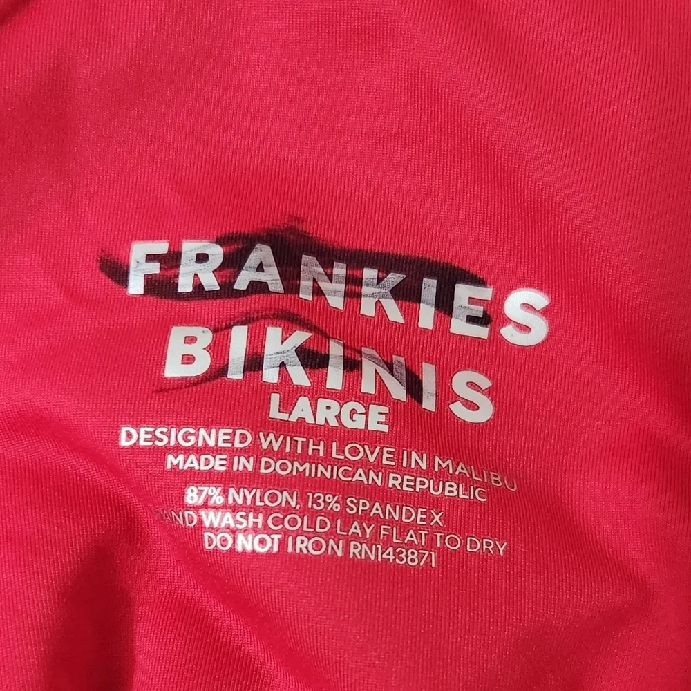 New!Frankie's Bikinis Tia Ribbed‎ Bikini Top
